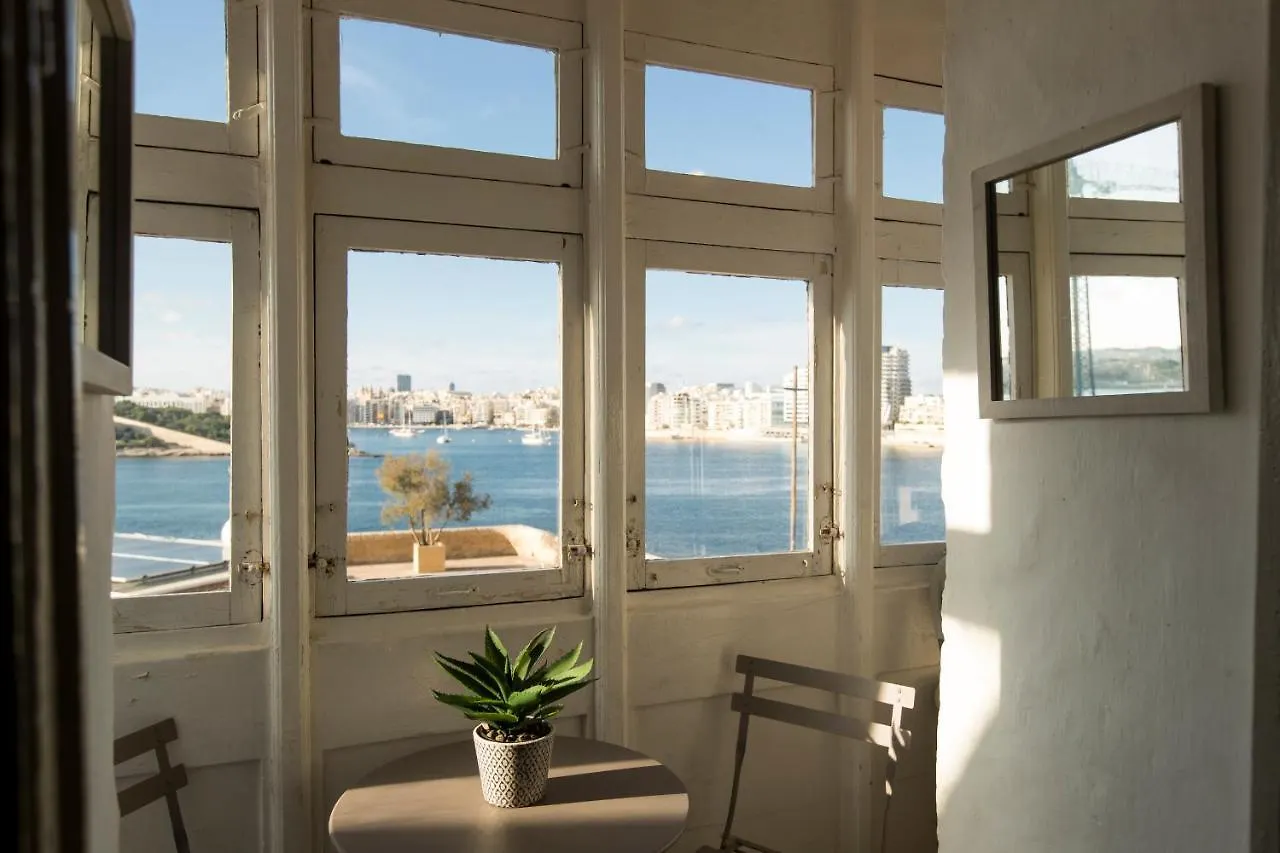 Valletta Collection - Old Theatre Apartment 0*,  Malta